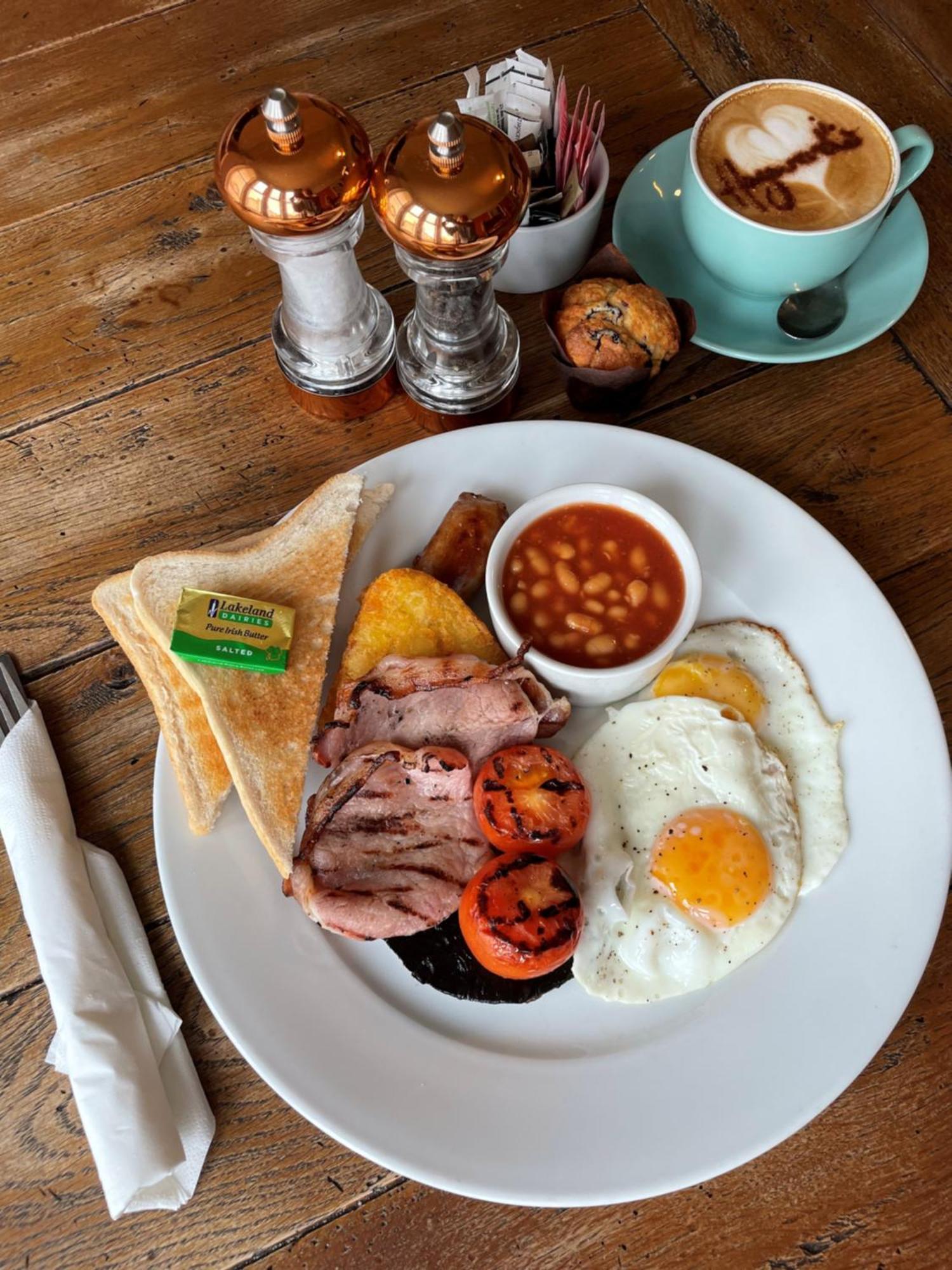 Hayward'S At The Grasmere Keynsham Bagian luar foto